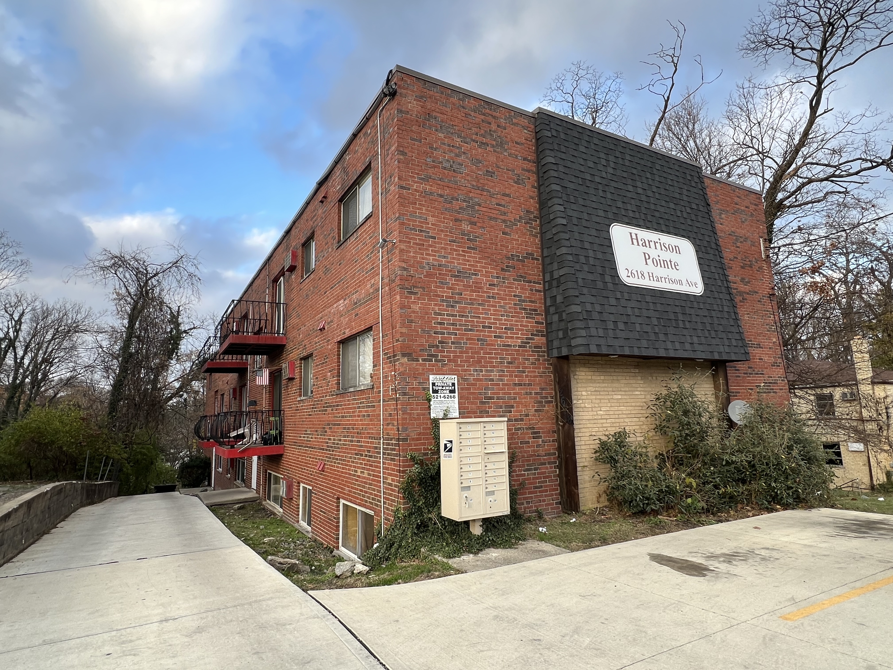 2618 Harrison Avenue - 14